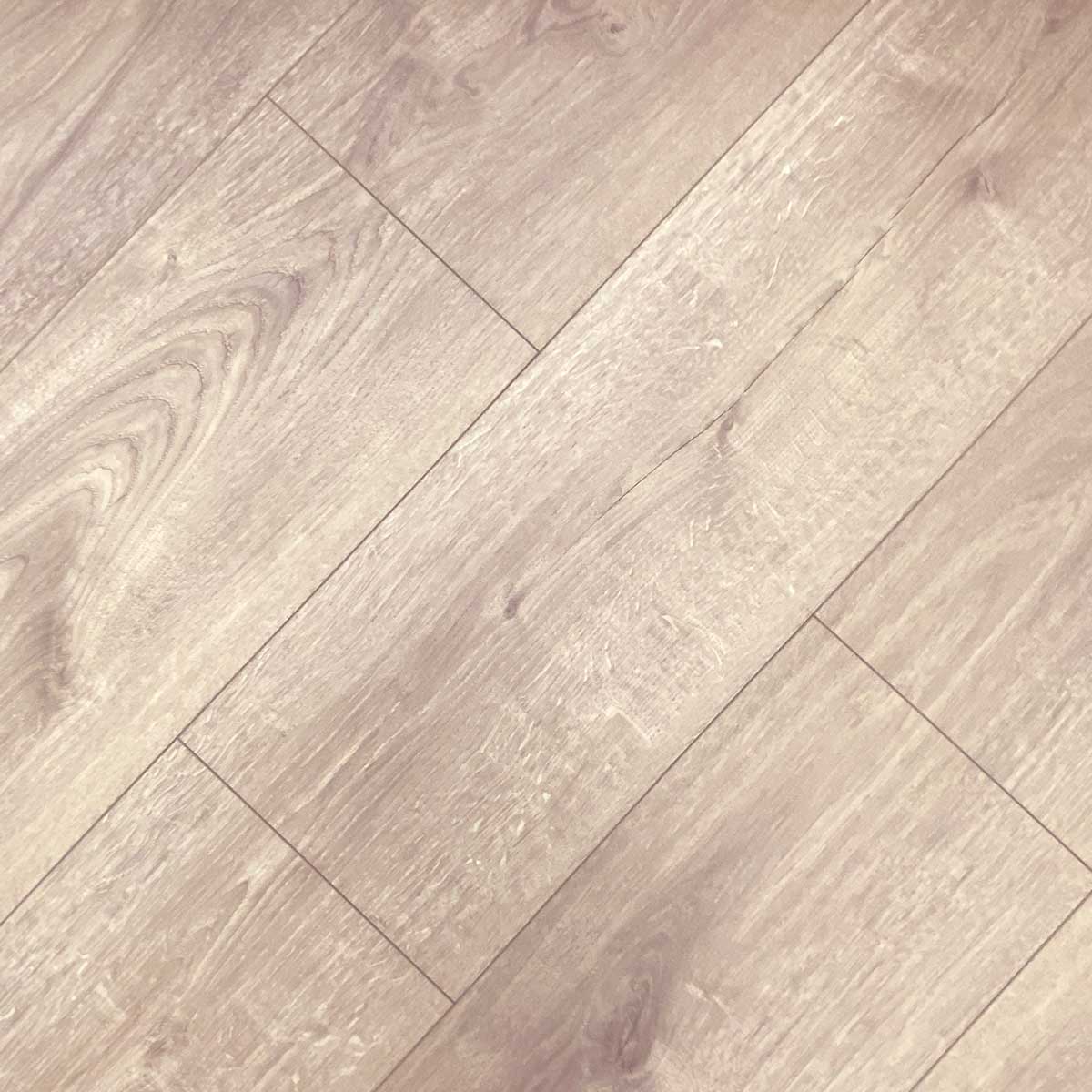 12mm LESSCARE Waterproof Laminate Sterling Oak - Image 2
