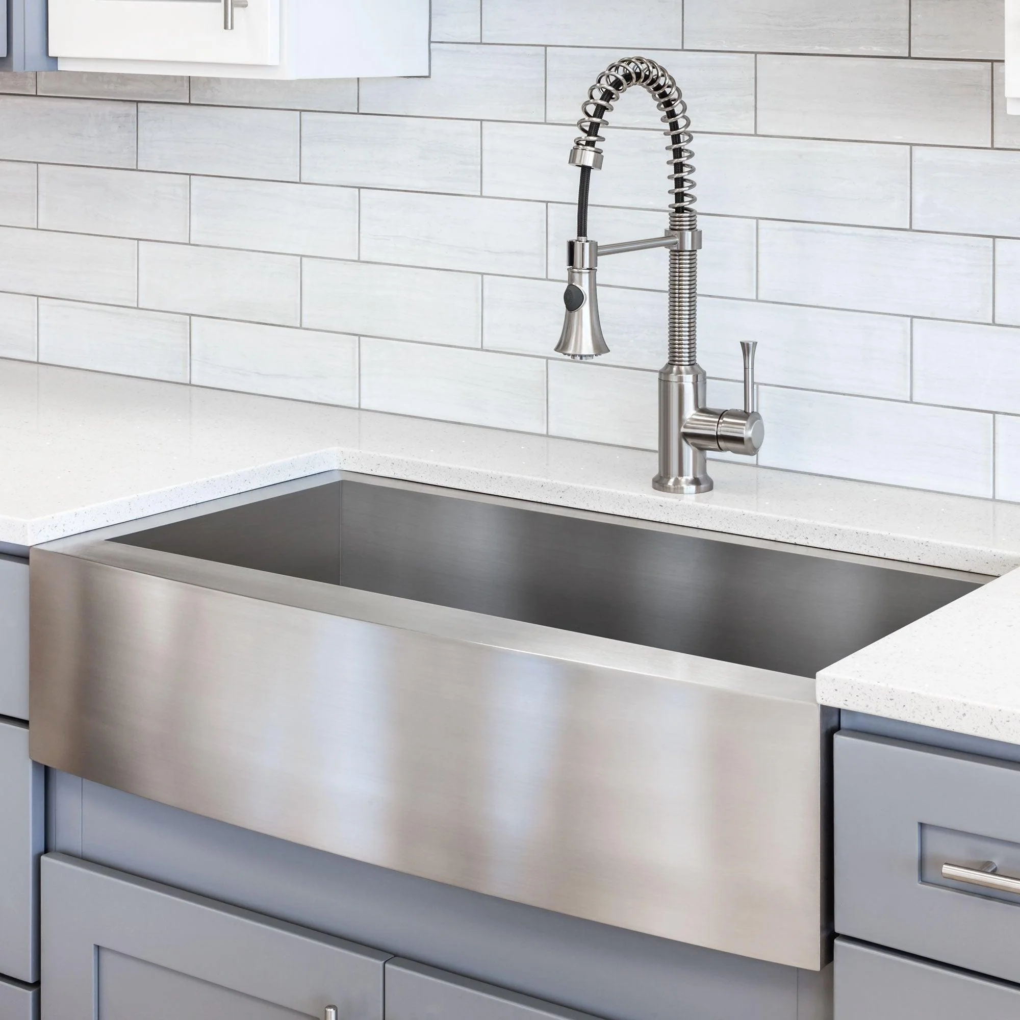 30 in. Farmhouse/Apron-Front Single Bowl 16 Gauge Stainless Steel Kitchen Sink LPF1 - Image 2